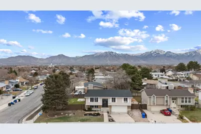 4929 S Huntington Rd W, Taylorsville, UT 84129 - Photo 30