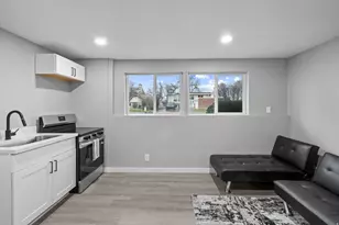 4929 S Huntington Rd W, Taylorsville, UT 84129 - Photo 20