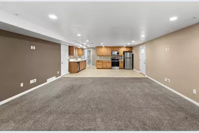 212 S 1100 W, Lehi, UT 84043 - Photo 30