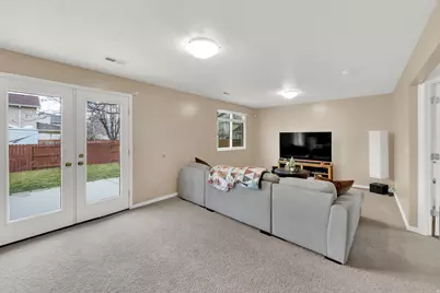 7987 S 3260 W, West Jordan, UT 84088 - Photo 12