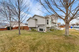 7987 S 3260 W, West Jordan, UT 84088 - Photo 24