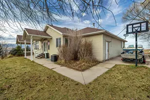 366 E 6600 S, Hyrum, UT 84319 - Photo 42
