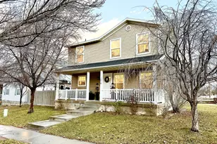 7818 N Windhover Rd, Eagle Mountain, UT 84005 - Photo 2