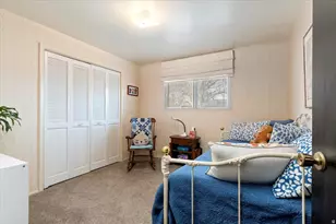 12387 S Mountain View Dr, Riverton, UT 84065 - Photo 14