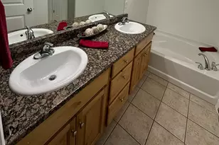 654 E Wyngate Pointe Ln, Draper, UT 84020 - Photo 12