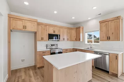 697 W 20 N, Hyrum, UT 84319 - Photo 12