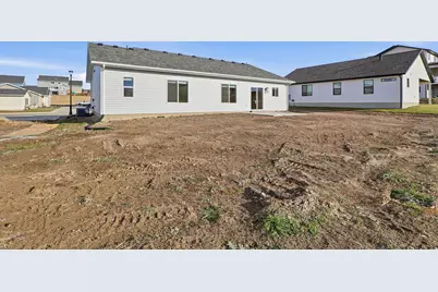 697 W 20 N, Hyrum, UT 84319 - Photo 34
