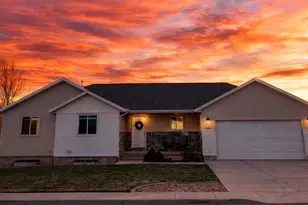 218 E 200 S, Aurora, UT 84620 - Photo 2