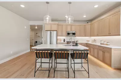 1008 W Hert Cir #302, Heber City, UT 84032 - Photo 8
