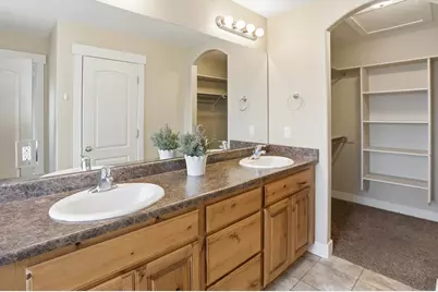 2201 W 1300 S, Lehi, UT 84043 - Photo 32