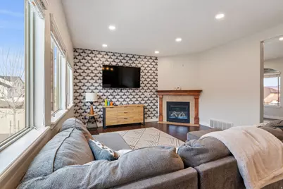 1539 S Rocky Ridge Ct W, Saratoga Springs, UT 84045 - Photo 4
