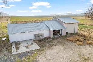 10205 W 10400 N, Tremonton, UT 84337 - Photo 16