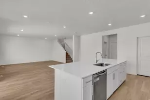 2543 N Velvet Moon Dr, Saratoga Springs, UT 84045 - Photo 6