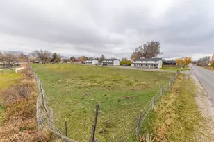 360 N 400 W, Hyrum, UT 84319 - Photo 8