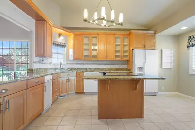 584 S Oak Ln, Tooele, UT 84074 - Photo 4