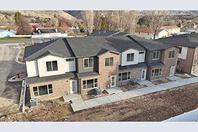 1275 S 985 E, Ogden, UT 84404 - Photo 2