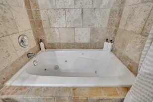 327 W 200 S, Salt Lake City, UT 84101 - Photo 16