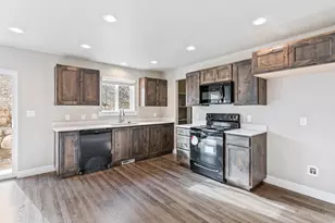 1648 S Windsong Dr, Santaquin, UT 84655 - Photo 8