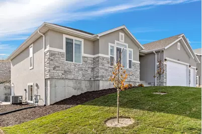 1648 S Windsong Dr #367, Santaquin, UT 84655 - Photo 2