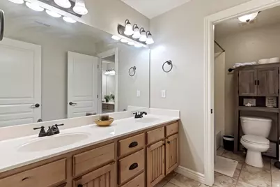 431 N 1050 E, Layton, UT 84040 - Photo 30