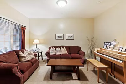 431 N 1050 E, Layton, UT 84040 - Photo 6