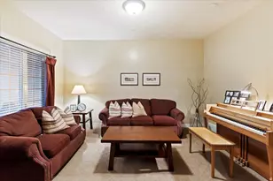 431 N 1050 E, Layton, UT 84040 - Photo 6