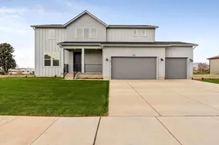 1017 E 250 St S, Salem, UT 84653 - Photo 2