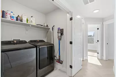 4224 W 2010 N #402, Lehi, UT 84048 - Photo 24