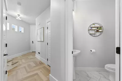 4224 W 2010 N #402, Lehi, UT 84048 - Photo 16