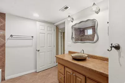 1021 E 800 S, Salt Lake City, UT 84102 - Photo 24