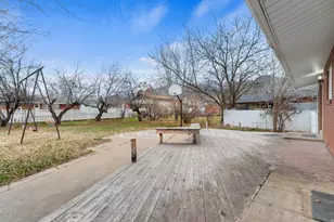 537 E 300 N, Kaysville, UT 84037 - Photo 10