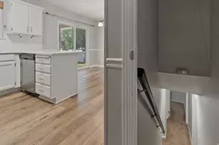 888 E Dupler Rd, Sandy, UT 84094 - Photo 4