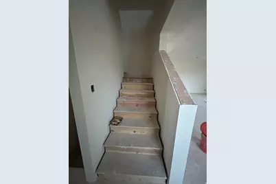 1432 W Pleasant View Dr, Kaysville, UT 84037 - Photo 8