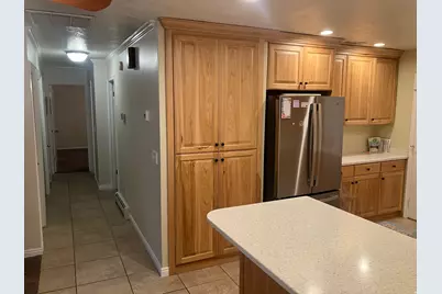 8227 S 560 E, Sandy, UT 84070 - Photo 4