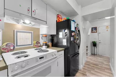 588 W Wolfe Grove Cir, Midvale, UT 84047 - Photo 8