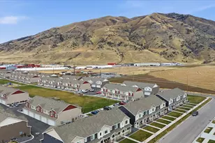 1564 E 460 S, Hyrum, UT 84319 - Photo 28