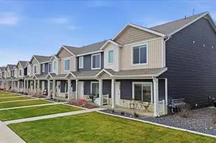 1564 E 460 S, Hyrum, UT 84319 - Photo 22