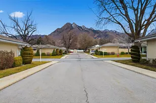5164 S 1870 E, Holladay, UT 84117 - Photo 2