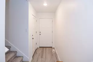 641 S Plum Creek Ln, Ogden, UT 84404 - Photo 4