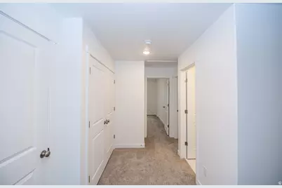 641 S Plum Creek Ln, Ogden, UT 84404 - Photo 20