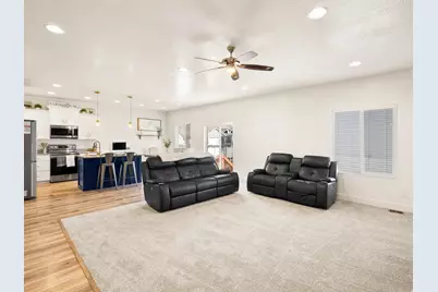 812 N Spring Ln, Spanish Fork, UT 84660 - Photo 8