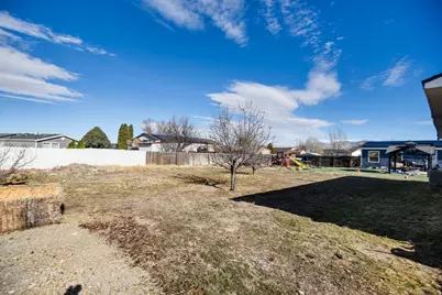 528 W 300 N, Milford, UT 84751 - Photo 2