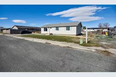 528 W 300 N, Milford, UT 84751 - Photo 1