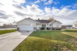 3084 Royal Wulff Ln, West Valley, UT 84120 - Photo 1