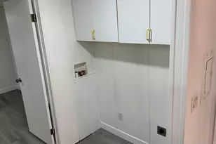 853 W Mount Nebo Dr S, Taylorsville, UT 84123 - Photo 8