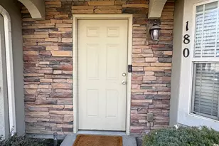 180 S Tamarak Circle, Lehi, UT 84043 - Photo 2