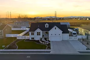 2059 N 3000 W, Plain City, UT 84404 - Photo 2