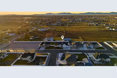 2059 N 3000 W, Plain City, UT 84404 - Photo 22