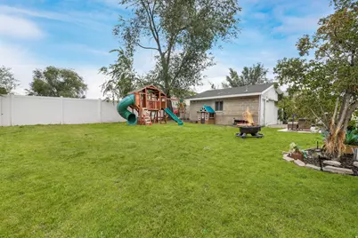 7223 W Gardenia Ave S, Magna, UT 84044 - Photo 4