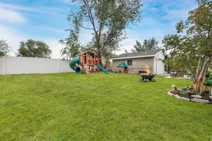 7223 W Gardenia Ave S, Magna, UT 84044 - Photo 4